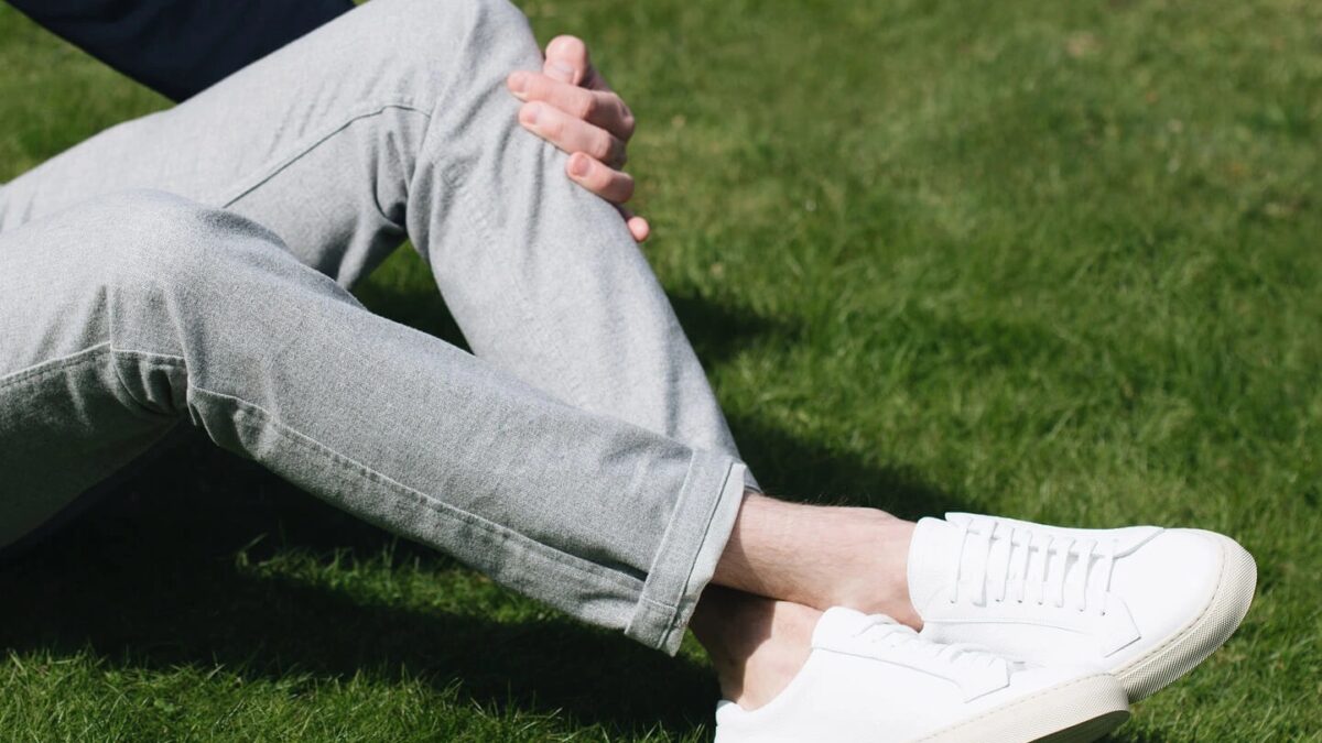 What Makes White Shoes For Men An Evergreen Choice For All Age Groups