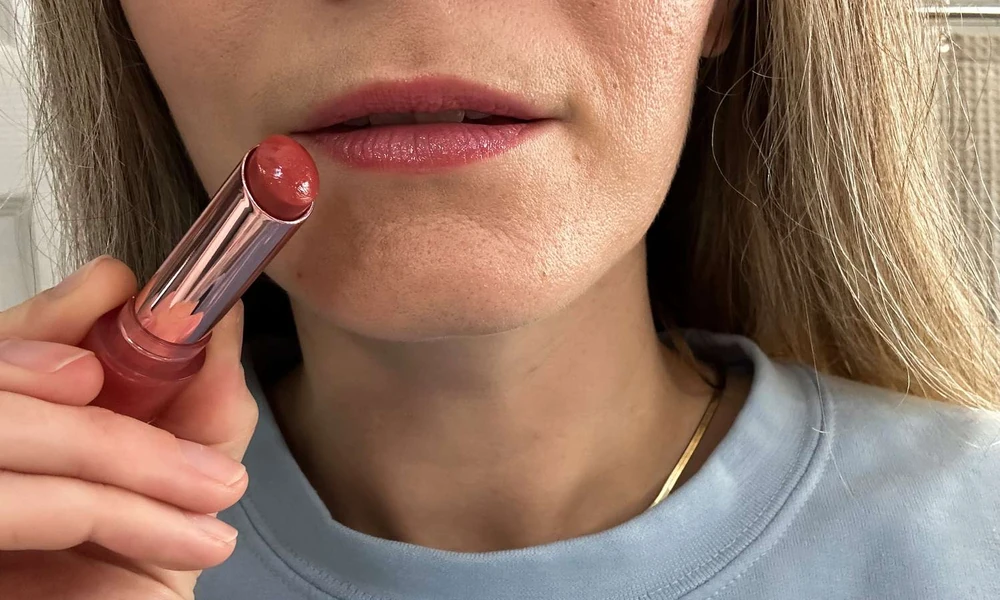 How Lip Balm Protects Delicate Lips Every Day
